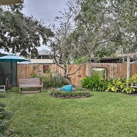 Walk To Beach From Chic Old Town Apartment With Yard Bay St. Louis Eksteriør bilde